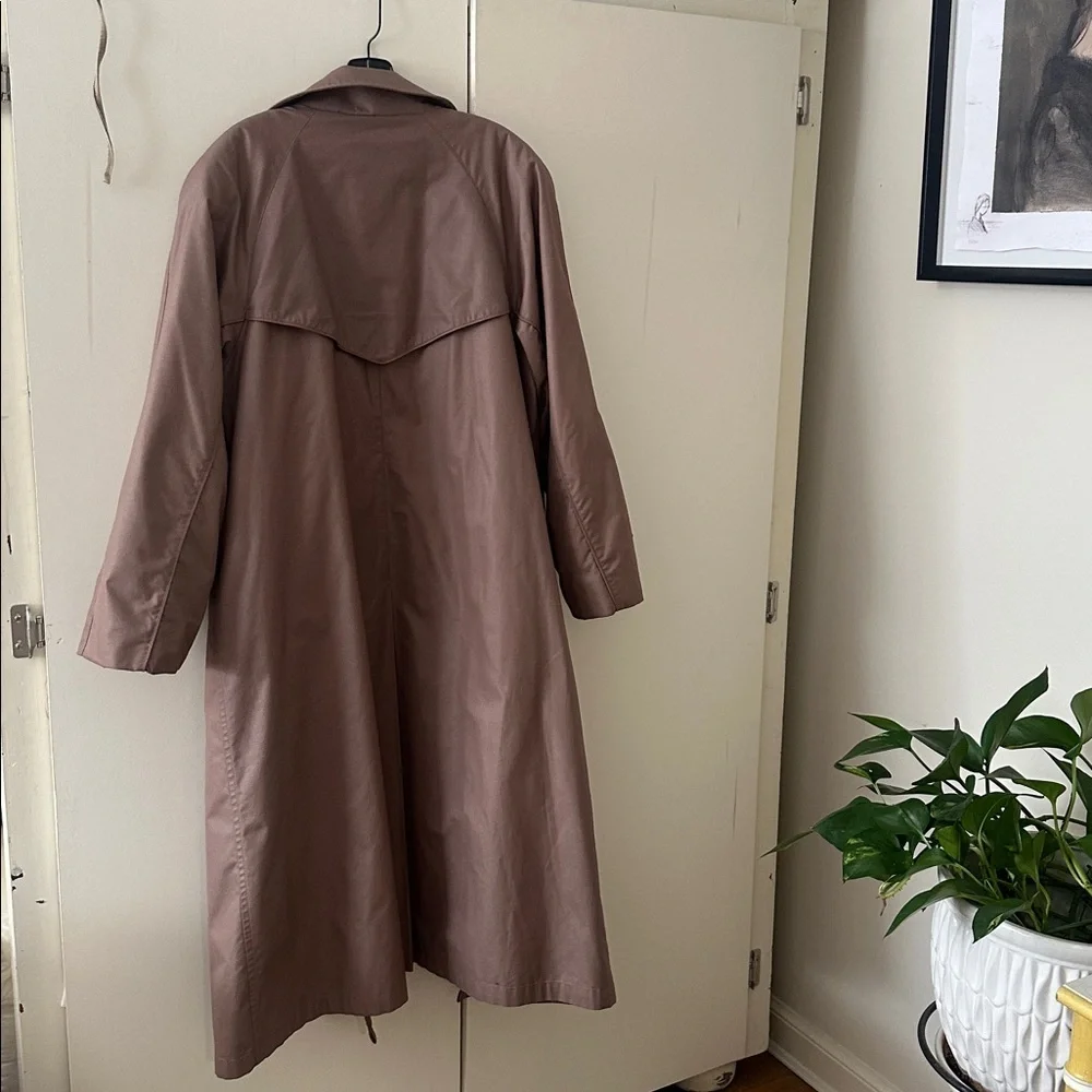 London Fog Classic Tan Trench Coat - Picture 4 of 6